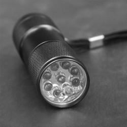 Latarka 9 LED UV fiolet szperacz do szukania bursztyn mocz aluminiowa czarna