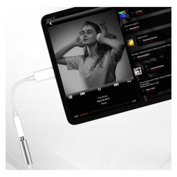 Adapter USB-C na jack 3.5mm DAC biały BM21