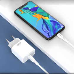 Ładowarka sieciowa do telefonu USB 18W 3.6A z kablem USB-C Quick Charge 3.0 SZYBKIE ŁADOWANIE biała