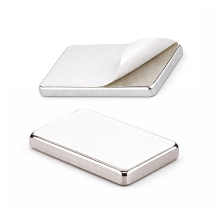 Magnes neodymowy płytkowy 15x10x1mm samoprzylepny 1szt