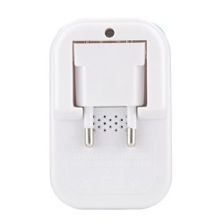 Ładowarka uniwersalna do baterii z LCD i USB